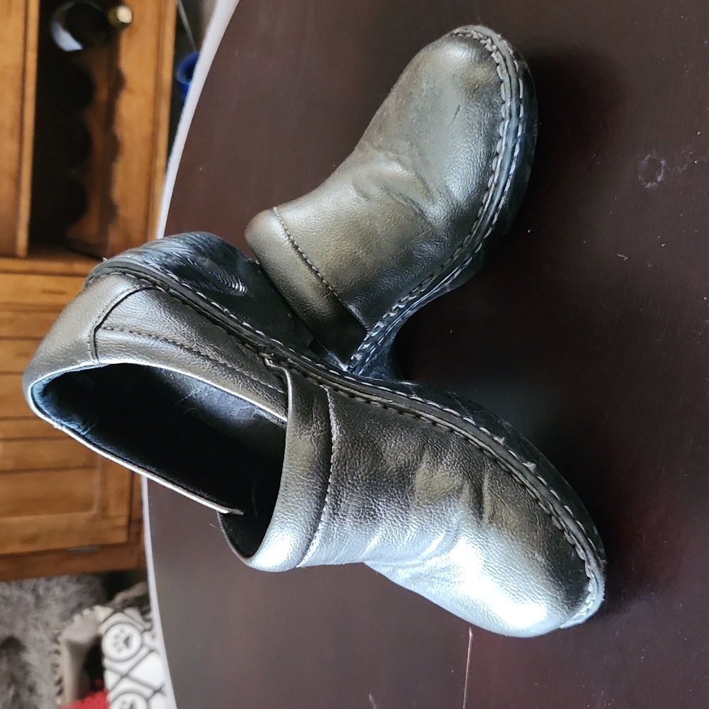 b.o.c clogs